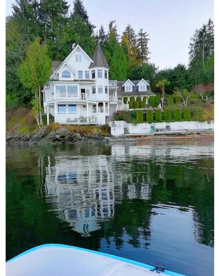 Walkon Waterfront Castle Cove Inn Chemainus Exterior foto